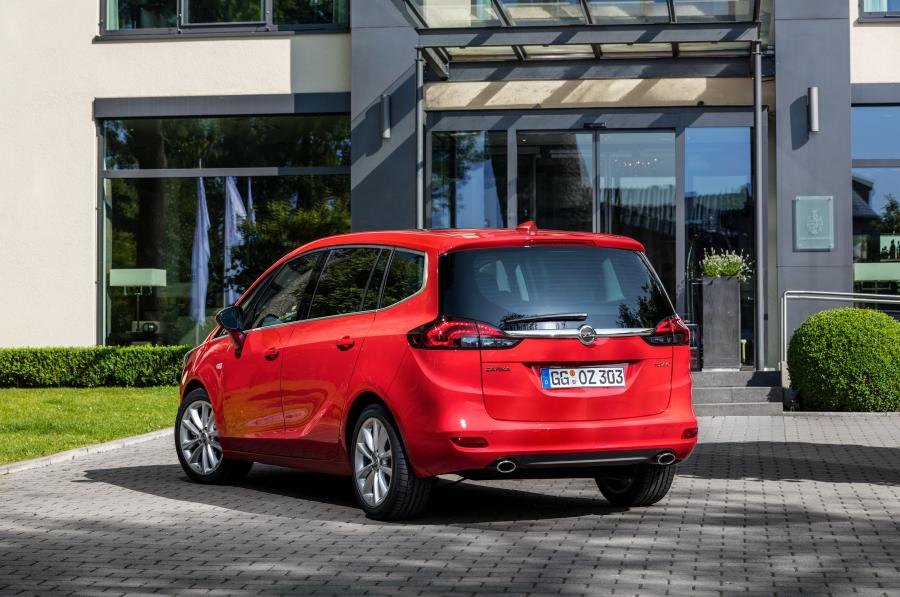  Opel Zafira Turbo 2016 года  (фото 11 из 20)